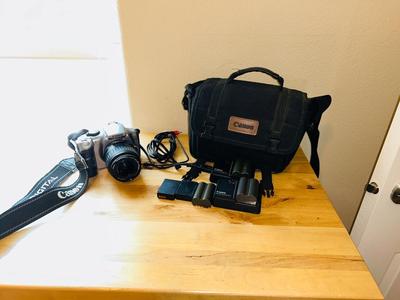 CANON DS6041 DIGITAL CAMERA WITH CASE EXTRA BATTERIES AND CORDS