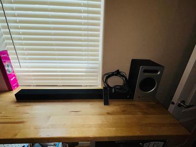 VIZIO 39” BLUETOOTH SOUND BAR W/REMOTE AND SUBWOOFER