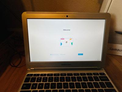 SAMSUNG 11.6” CHROMEBOOK LAPTOP COMPUTER