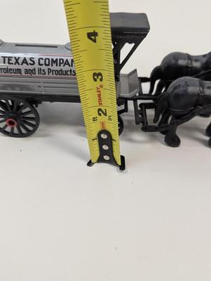 Texas Company Horse Drawn Tank Petroleum & Its Products ERTL Bank 1991