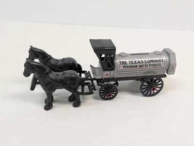 Texas Company Horse Drawn Tank Petroleum & Its Products ERTL Bank 1991