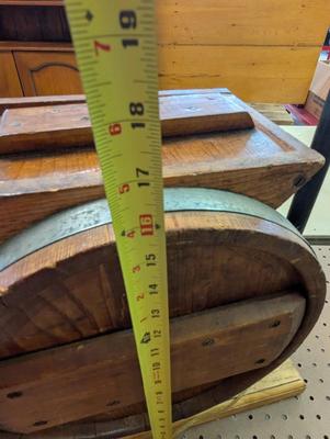 Artist Signed Heavy Antique Wooden Barrel Hand Crank Tabletop Lamp Butter Churn Large Primitive Works! Wheel Turned