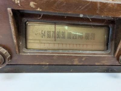 Vintage Sears Silverstone Model 6220A Tube Radio