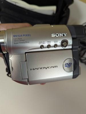 DCR-DVD101/DVD201 Handycam