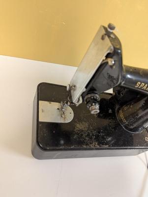Vintage Spartan Singer Manufacturing Co. Sewing Machine With Foot Pedal - Made In Great Britain