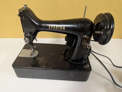 Vintage Spartan Singer Manufacturing Co. Sewing Machine With Foot Pedal - Made In Great Britain