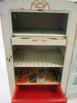 Vintage Wolverine Toy Co. Tin Refrigerator Lithograph Metal Kid's Toy