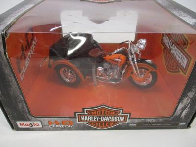 Motorcycles Harley-Davidson 1/18 Die Cast Metal Motorcycle 1999 FLSTF "Fat Boy" & Maisto H-D Custom