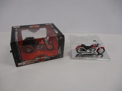 Motorcycles Harley-Davidson 1/18 Die Cast Metal Motorcycle 1999 FLSTF "Fat Boy" & Maisto H-D Custom