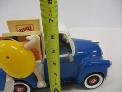 Kyle Busch Mini Helmet M&M Caramel Joe Gibbs Racing NASCAR Auto Pin Signature & M & M Blue White Pickup Truck Candy Dispenser