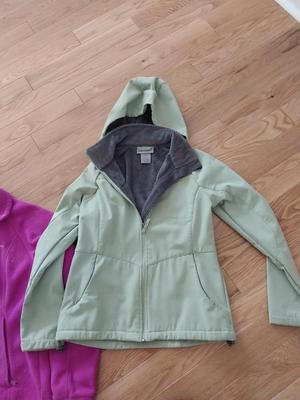 COLUMBIA AND FREE COUNTRY LADIES JACKETS