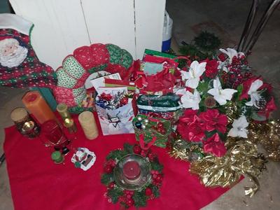 CANDLES-BOWS-GIFTBAGS AND MORE