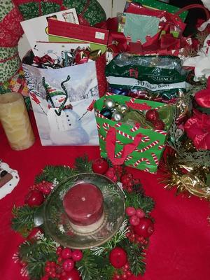 CANDLES-BOWS-GIFTBAGS AND MORE