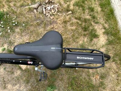 NICE SCHWINN INFINITY 7 SPEED MOUNTAIN BIKE