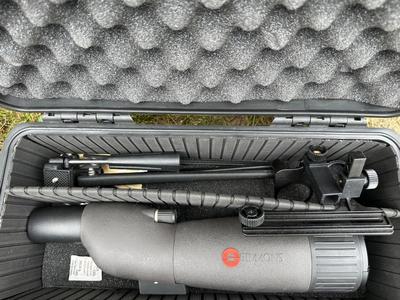 SIMMONS SPOTTING SCOPE WITH TRIPOD AND HARD SIDED CARRY CASE