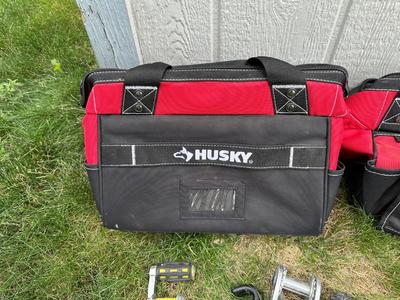 2 HUSKY TOOL BAGS AND RATCHET STRAPS