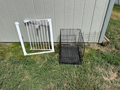SAFETY GATE AND A PET KENNEL