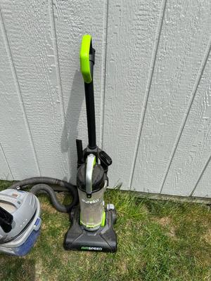 2.5 SHOP VAC AND A EUREKA AIRSPEED BAGLESS VACUUM