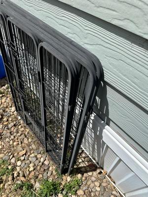 8 METAL PANELS FOR AN ENCLOSURE