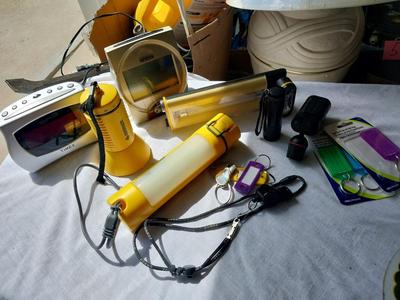 VARIETY OF FLASHLIGHTS AND CLOCK