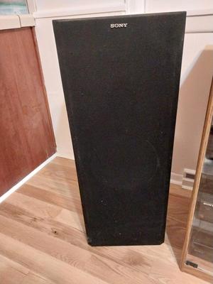 VINTAGE SONY STEREO SYSTEM IN CABINET WITH TOWER SPEAKERS