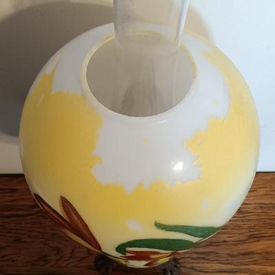 LOT 167: Vintage Gone with the Wind Electrified Oil Lamp