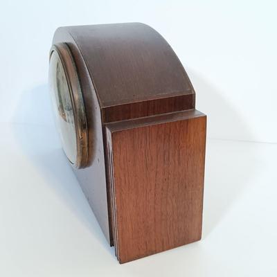 LOT 169: Plymouth Vintage 40s Mantel Clock