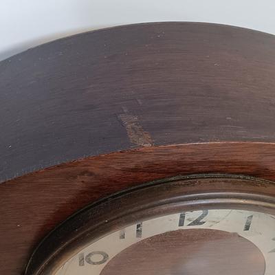 LOT 169: Plymouth Vintage 40s Mantel Clock
