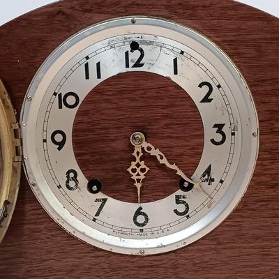 LOT 169: Plymouth Vintage 40s Mantel Clock