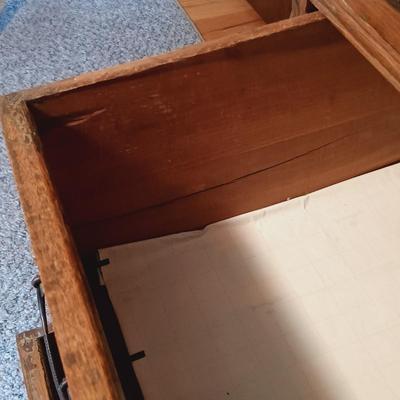 LOT 170: Vintage Eastlake-Style Dresser