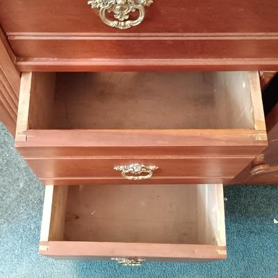 LOT 173: Vintage Wash Stand with Mirror