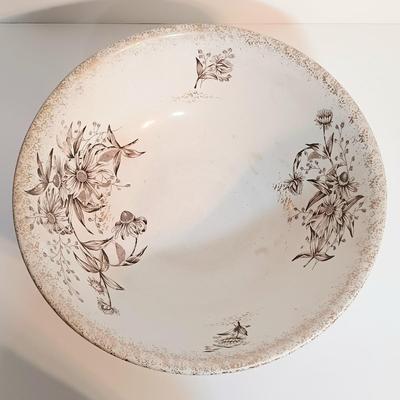 LOT 174: Vintage Floral Wash Basin and Pitcher