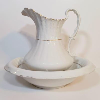 LOT 176: Berkeley Wash Basin and Pitcher