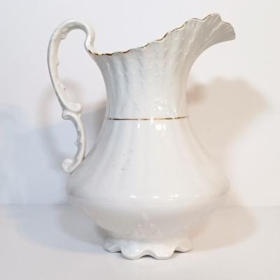 LOT 176: Berkeley Wash Basin and Pitcher