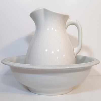 LOT 177: W.H. Grindley Royal Ironstone China Wash Basin with K.T. & K. Pitcher