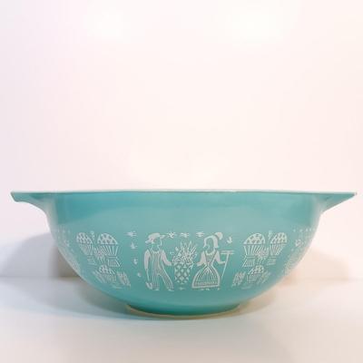 LOT 181: Vintage Pyrex Amish Butterprint Cinderella Mixing Bowl Set