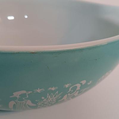 LOT 181: Vintage Pyrex Amish Butterprint Cinderella Mixing Bowl Set