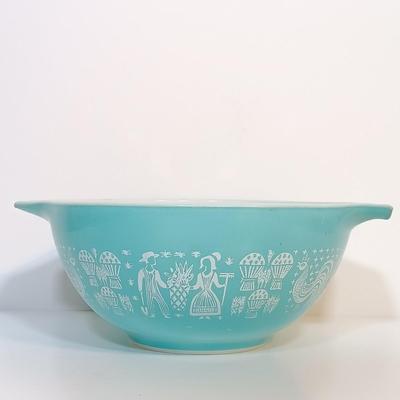 LOT 181: Vintage Pyrex Amish Butterprint Cinderella Mixing Bowl Set