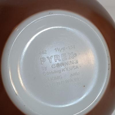 LOT 182: Vintage Pyrex Woodland Cinderella Mixing Bowl Set