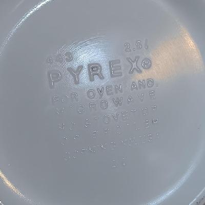 LOT 182: Vintage Pyrex Woodland Cinderella Mixing Bowl Set