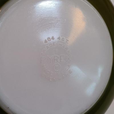 LOT 183: Vintage Pyrex Reverse Primary Mixing Bowl Set