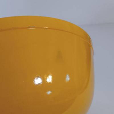 LOT 183: Vintage Pyrex Reverse Primary Mixing Bowl Set