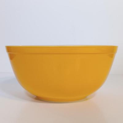 LOT 183: Vintage Pyrex Reverse Primary Mixing Bowl Set