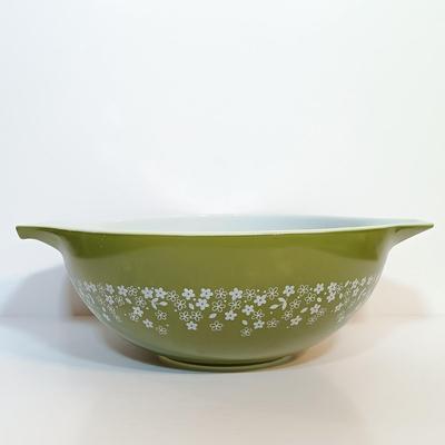 LOT 184: Vintage Pyrex Avocado Spring Blossom Cinderella Mixing Bowl Set