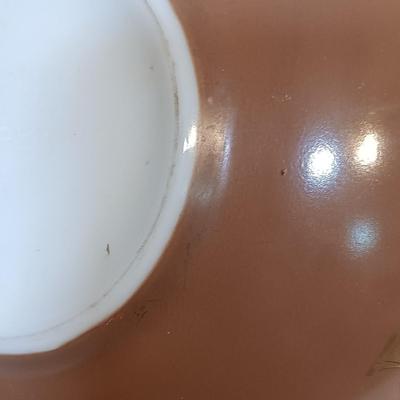 LOT 186: Vintage Pyrex Early American Cinderella Mixing Bowl Set