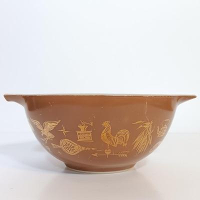 LOT 186: Vintage Pyrex Early American Cinderella Mixing Bowl Set