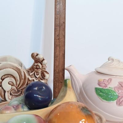 LOT 188: Shawnee Pottery Bud Vase Rooster, Hull Art Pink Magnolia Teapot & Pottery Fruit Basket Serving Bowl