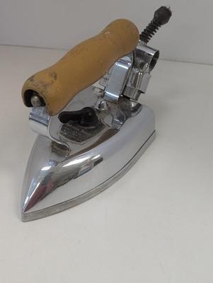 American Beauty Electric Flat Iron No. 66AB Laundry Decor Vintage Parts Only #1