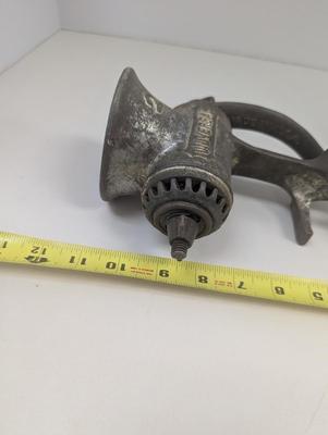 Vintage Universal No. 2 Meat Grinder & Food Chopper LF&C New Britain Conn USA #4