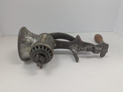 Vintage Universal No. 2 Meat Grinder & Food Chopper LF&C New Britain Conn USA #4